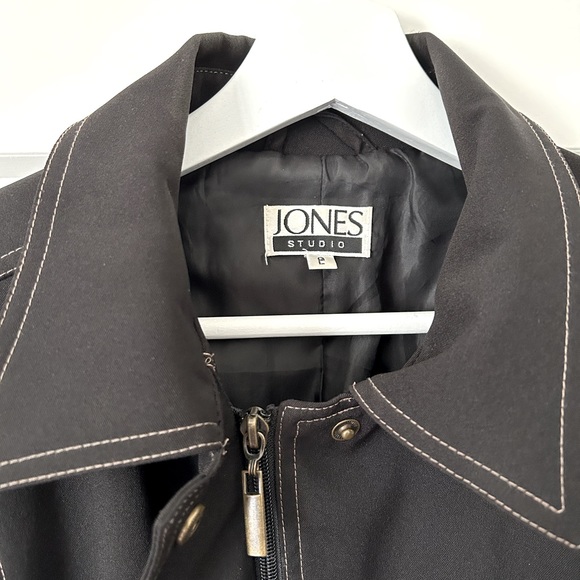 Jones Studio Fall/Spring dress jacket.  Excellent condition. - Picture 3 of 6